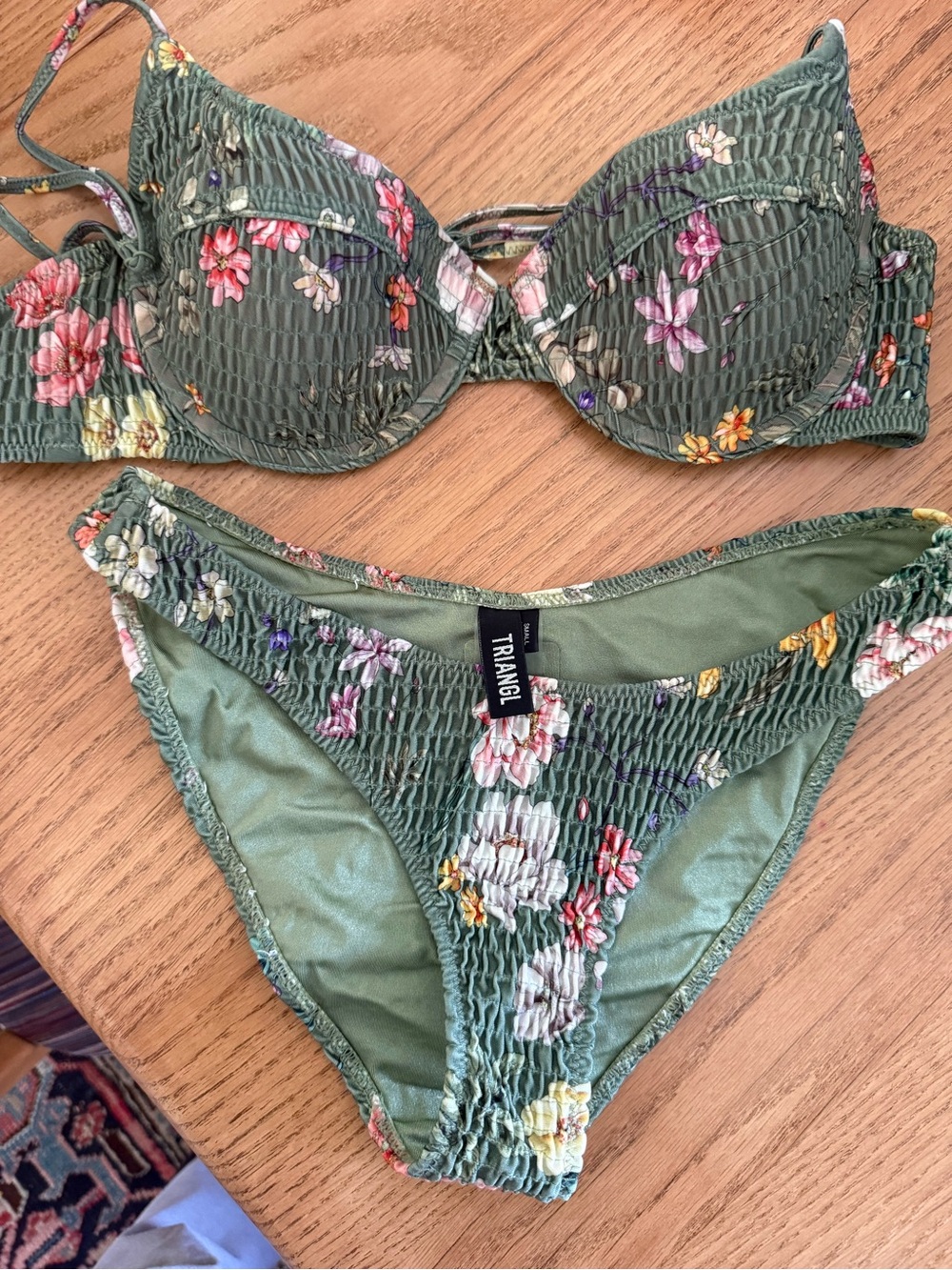 triangl swimwear Olive Floral Textured Underwire Bikini